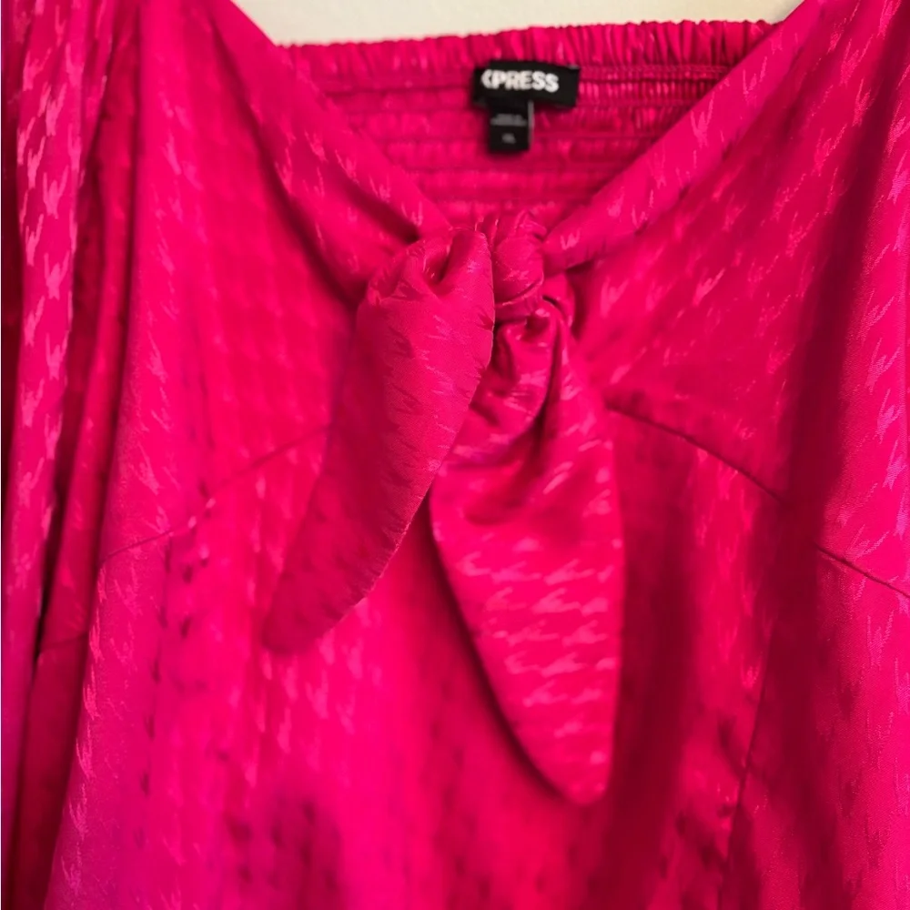 Express Long Sleeve Houndstooth Bodysuit - Picture 2 of 10